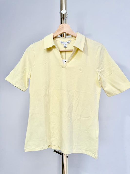 Camiseta Calvin Klein amarilla mujer - Mariana Pineda Encargos