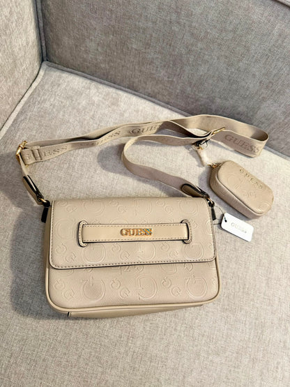 Bolso manos libres con monedero Guess Beige - Mariana Pineda Encargos