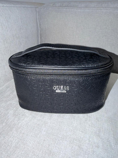 Organizador multiusos GUESS negro - Mariana Pineda Encargos