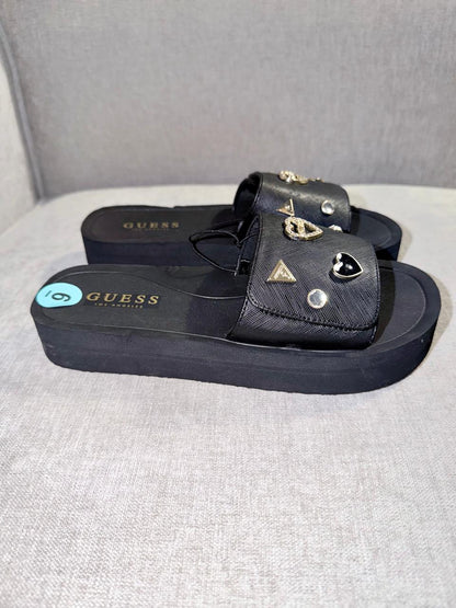 Sandalias velcro con charms - Guess